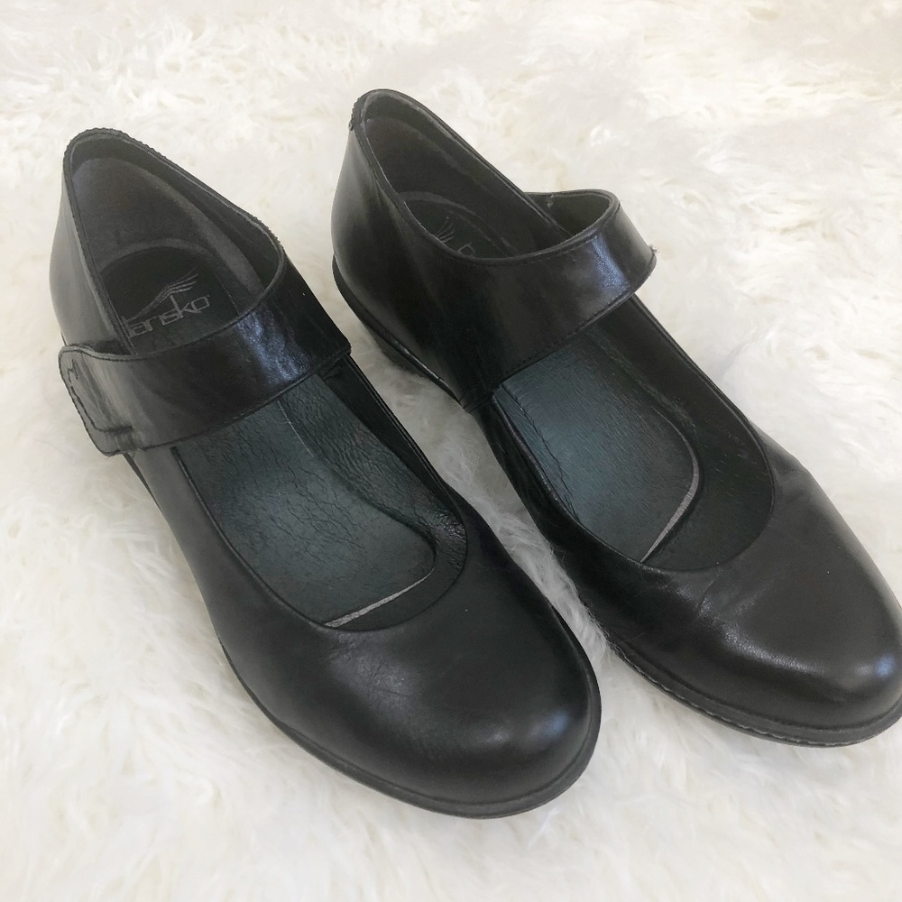 Dansko 'Bess' Pumps Size 37